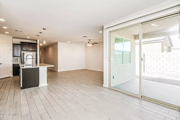 San Tan Valley, AZ 85144,4534 W Stonecrop Drive