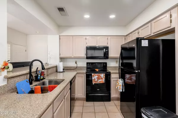 Sun City West, AZ 85375,19921 N GREENVIEW Drive