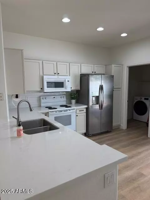 Glendale, AZ 85304,5161 W SHAW BUTTE Drive