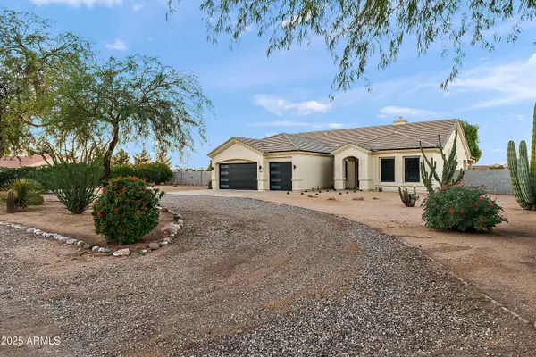 Phoenix, AZ 85086,608 W RESTIN Road