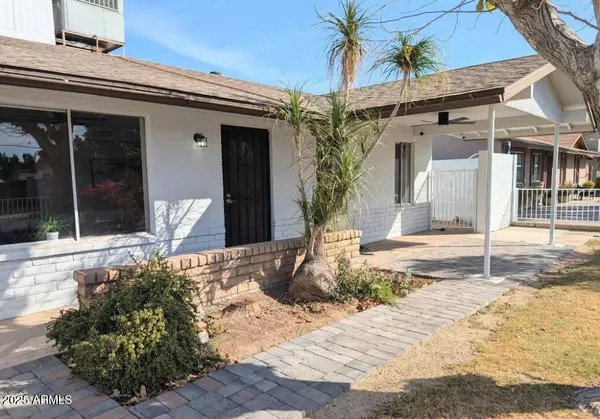 Phoenix, AZ 85029,2248 W COLUMBINE Drive