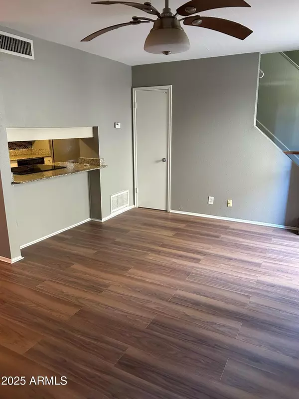 Phoenix, AZ 85020,1228 E LAWRENCE Lane