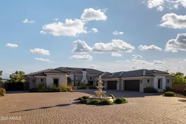 1011 E KINGBIRD Place, Chandler, AZ 85286