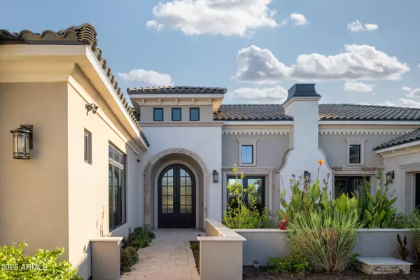 Chandler, AZ 85286,1011 E KINGBIRD Place