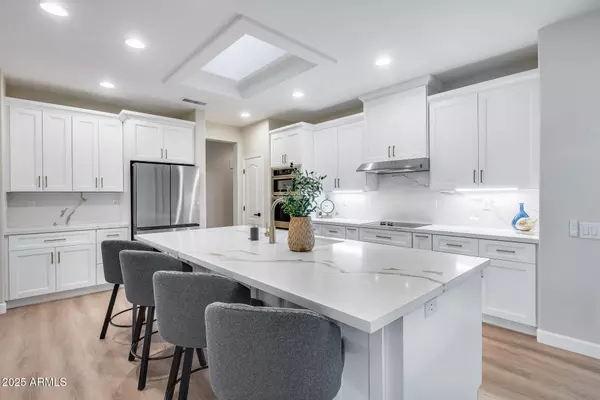 17911 N ADOBE MESA Court, Surprise, AZ 85374