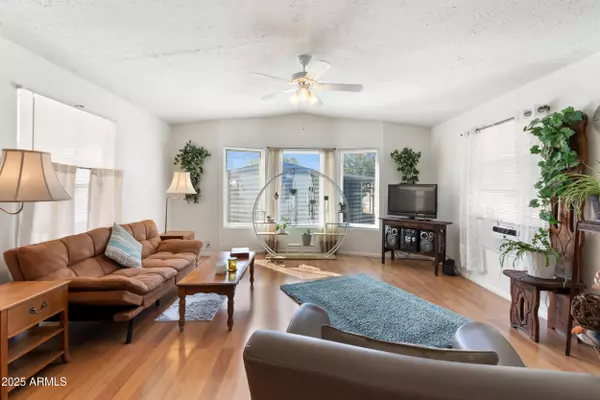 Mesa, AZ 85201,2121 N CENTER Street #204