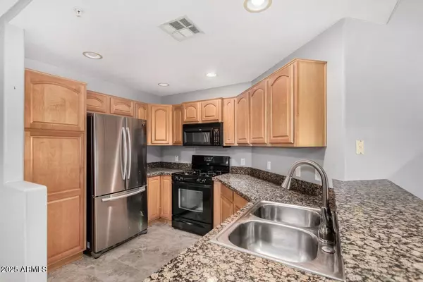 5450 E DEER VALLEY Drive #1006, Phoenix, AZ 85054