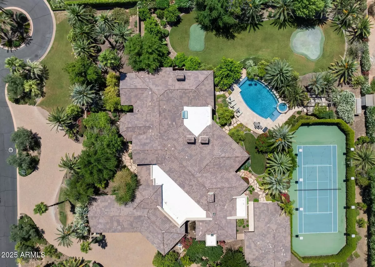 Paradise Valley, AZ 85253,6624 N 66TH Place N