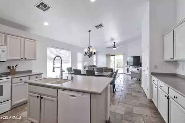 San Tan Valley, AZ 85143,321 W DEXTER Way