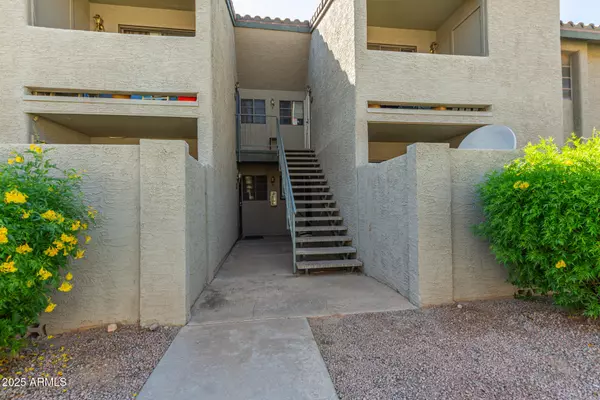 Mesa, AZ 85210,533 W GUADALUPE Road #1100