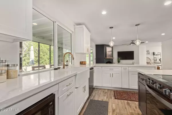 Scottsdale, AZ 85254,6602 E PERSHING Avenue