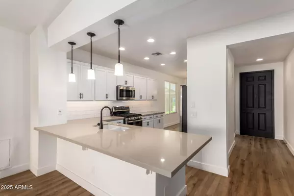 Phoenix, AZ 85085,614 E BRISA Drive