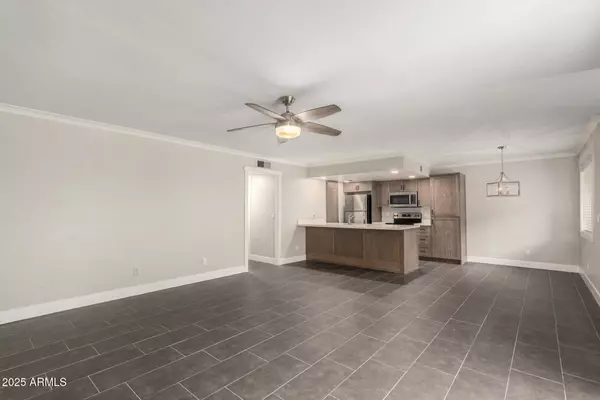 Phoenix, AZ 85016,2228 E CAMPBELL Avenue #116