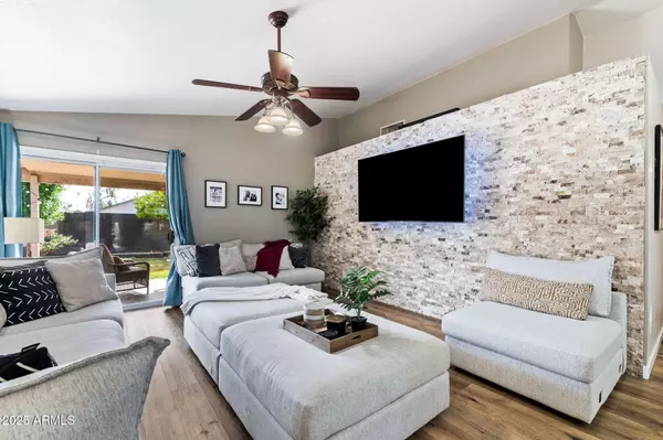 Mesa, AZ 85208,8525 E CAROL Avenue