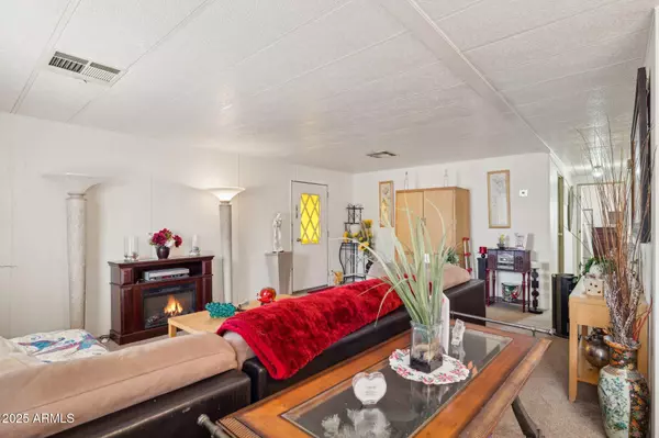 Phoenix, AZ 85050,2701 E Utopia Road #67