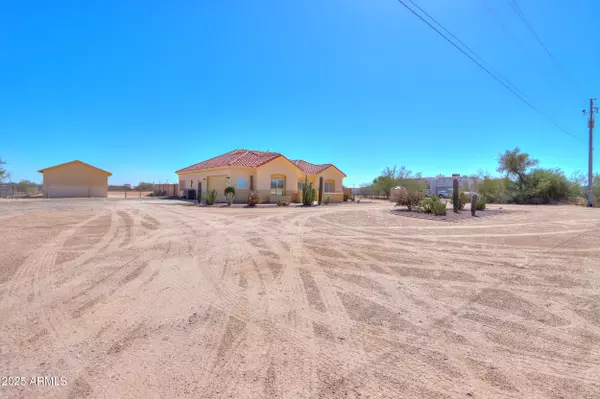 2737 N DERBY Court, Maricopa, AZ 85139