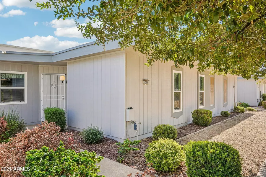 10560 W PALMERAS Drive, Sun City, AZ 85373