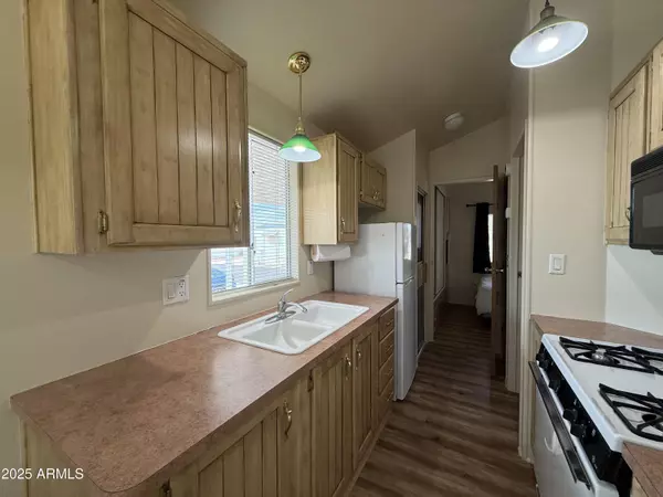 Apache Junction, AZ 85120,929 N DELAWARE Drive #28