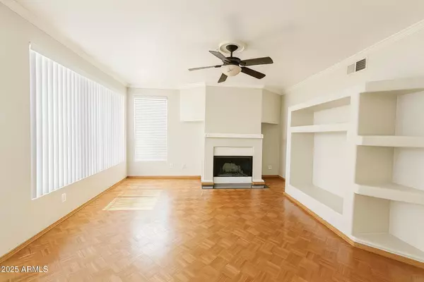 Scottsdale, AZ 85258,10101 N ARABIAN Trail #1074