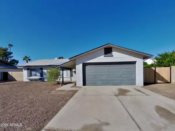 4228 W DIANA Avenue, Phoenix, AZ 85051