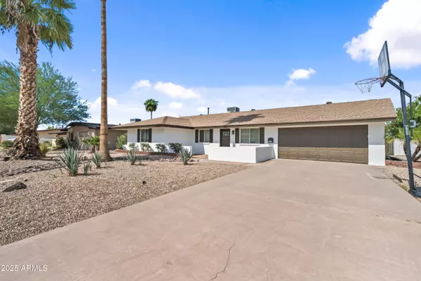 Phoenix, AZ 85028,3818 E YUCCA Street