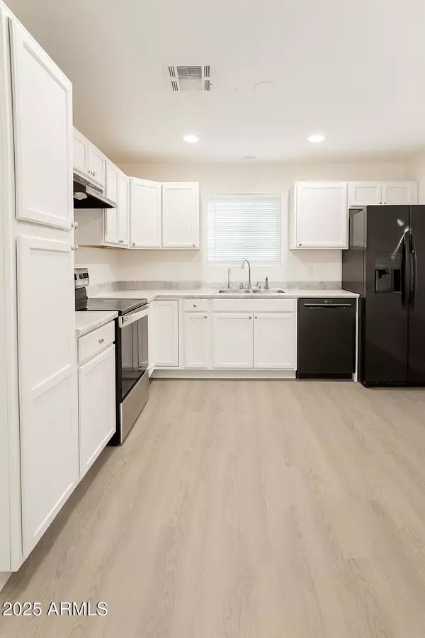 108 S ocotillo Drive, Apache Junction, AZ 85120