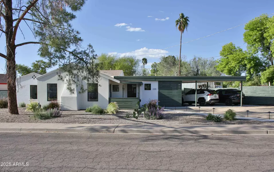 2310 E VIRGINIA Avenue, Phoenix, AZ 85006