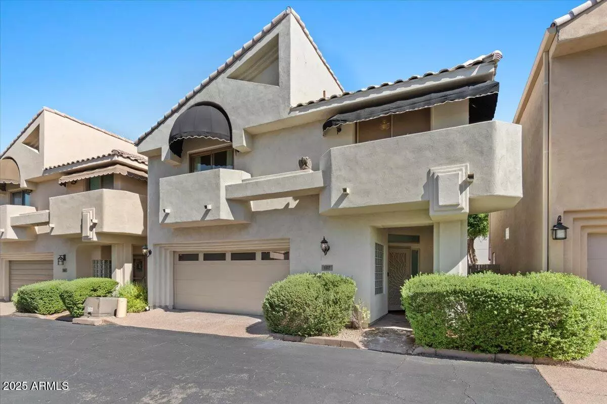 Phoenix, AZ 85020,7240 N DREAMY DRAW Drive #102