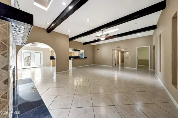 Phoenix, AZ 85014,6505 N 12th Way