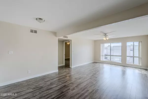 Phoenix, AZ 85018,3828 N 32ND Street #229