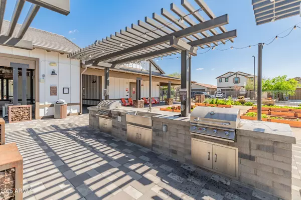 Surprise, AZ 85379,14151 W OLD OAK Lane