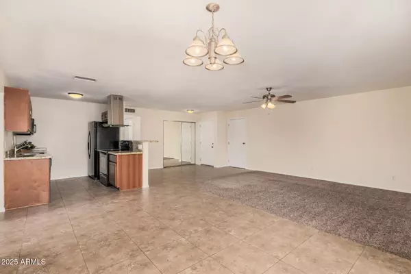 Mesa, AZ 85202,2227 W EL MORO Avenue