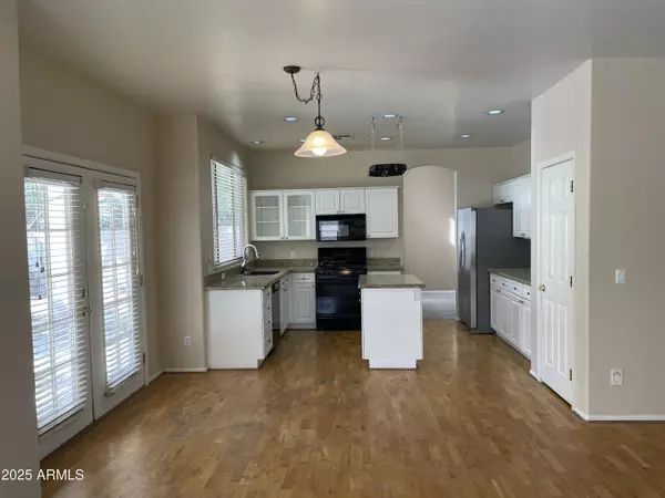Phoenix, AZ 85023,341 W HELENA Drive