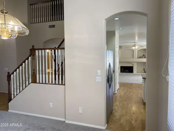 Phoenix, AZ 85023,341 W HELENA Drive