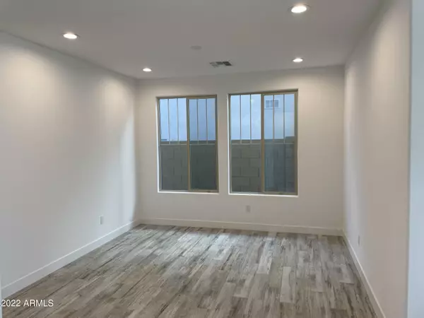 Phoenix, AZ 85054,21623 N 59TH Street