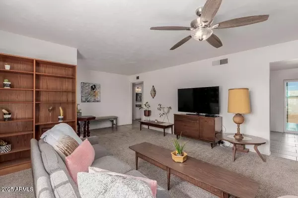 Mesa, AZ 85203,936 E 8TH Place
