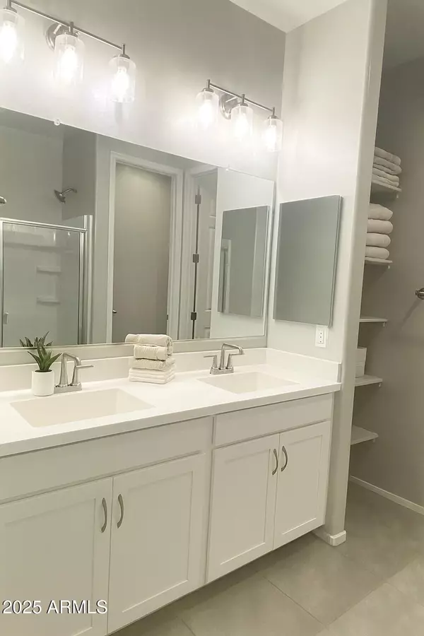 Avondale, AZ 85323,913 S 107TH Drive