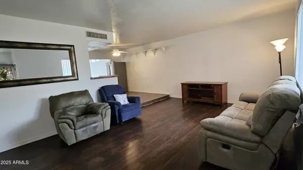 Mesa, AZ 85201,948 N CHERRY Street