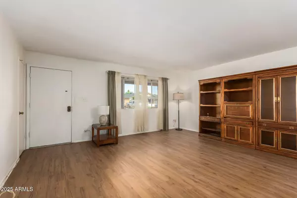 Phoenix, AZ 85035,5541 W WINDSOR Avenue