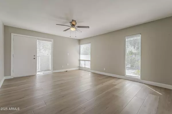 Phoenix, AZ 85018,4114 E Calle Redonda -- #54