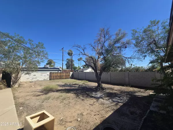 Phoenix, AZ 85013,3845 N 15th Avenue