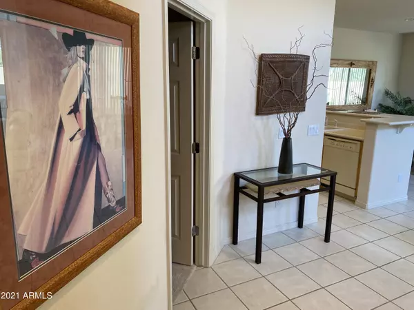 Scottsdale, AZ 85255,19550 N GRAYHAWK Drive #1024