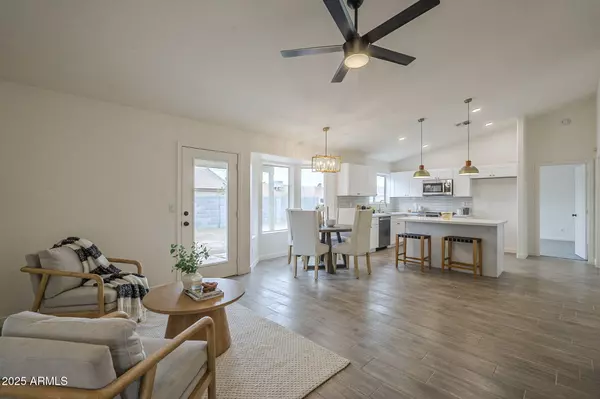 3203 E DOVER Street, Mesa, AZ 85213