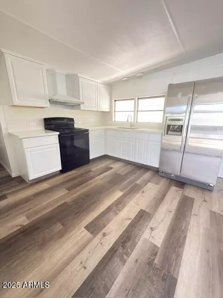 2650 W Union Hills Drive #118, Phoenix, AZ 85027