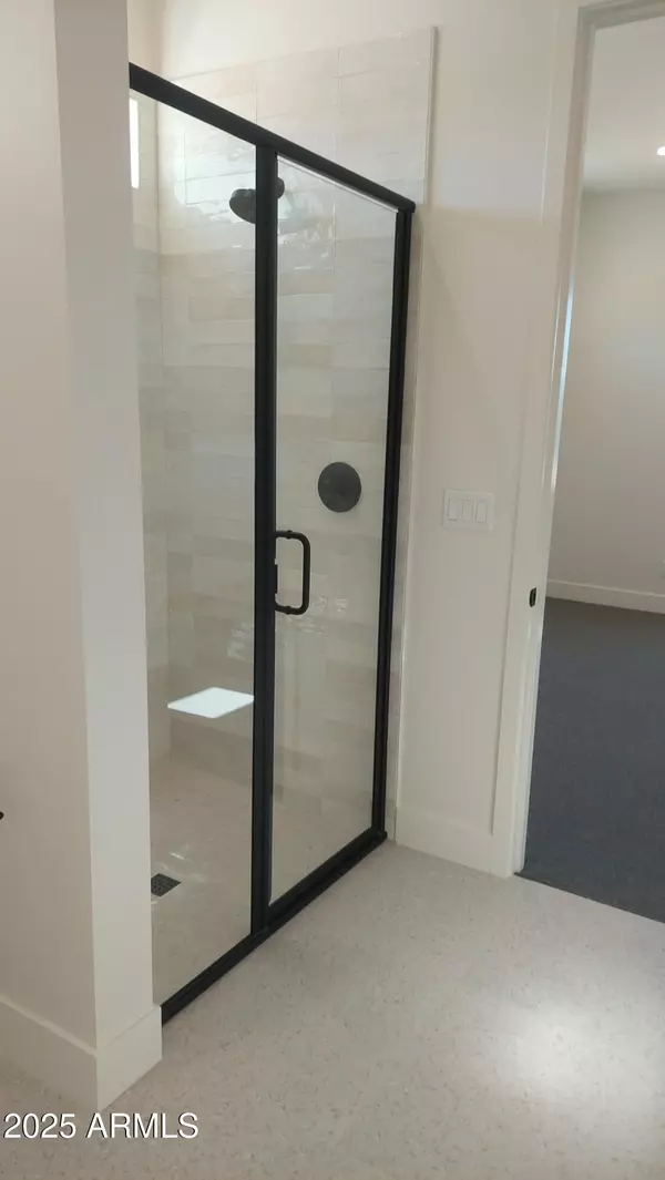 Cave Creek, AZ 85331,5713 E LONE MOUNTAIN Road