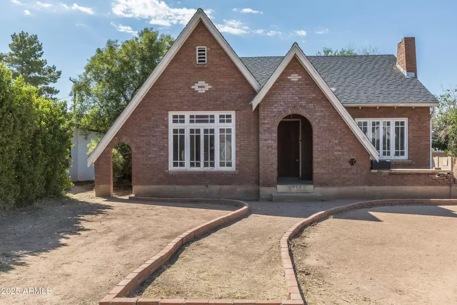 1325 W Willetta Street, Phoenix, AZ 85007