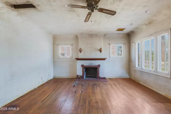 Phoenix, AZ 85007,1325 W Willetta Street