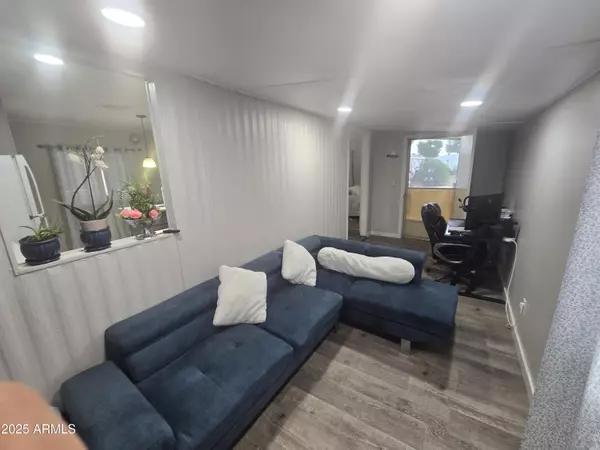 Glendale, AZ 85301,5747 W MISSOURI Avenue #38