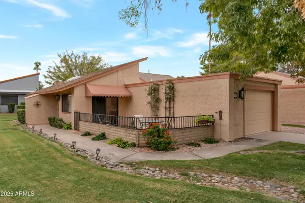 212 LEISURE WORLD --, Mesa, AZ 85206