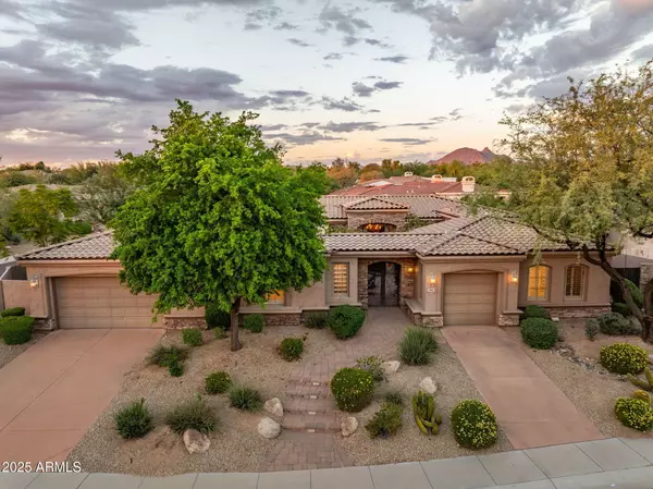 7846 E CANDELARIA Drive, Scottsdale, AZ 85255